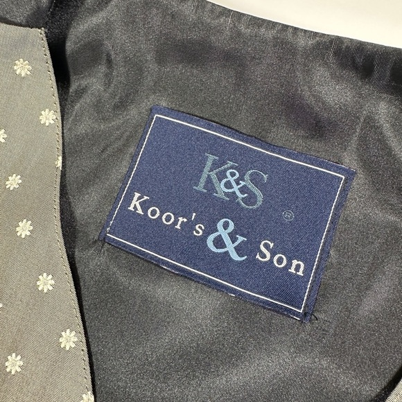 Woman’s Koors & Son Silk Vest Size 5 (NWOT)​​ - Picture 2 of 9